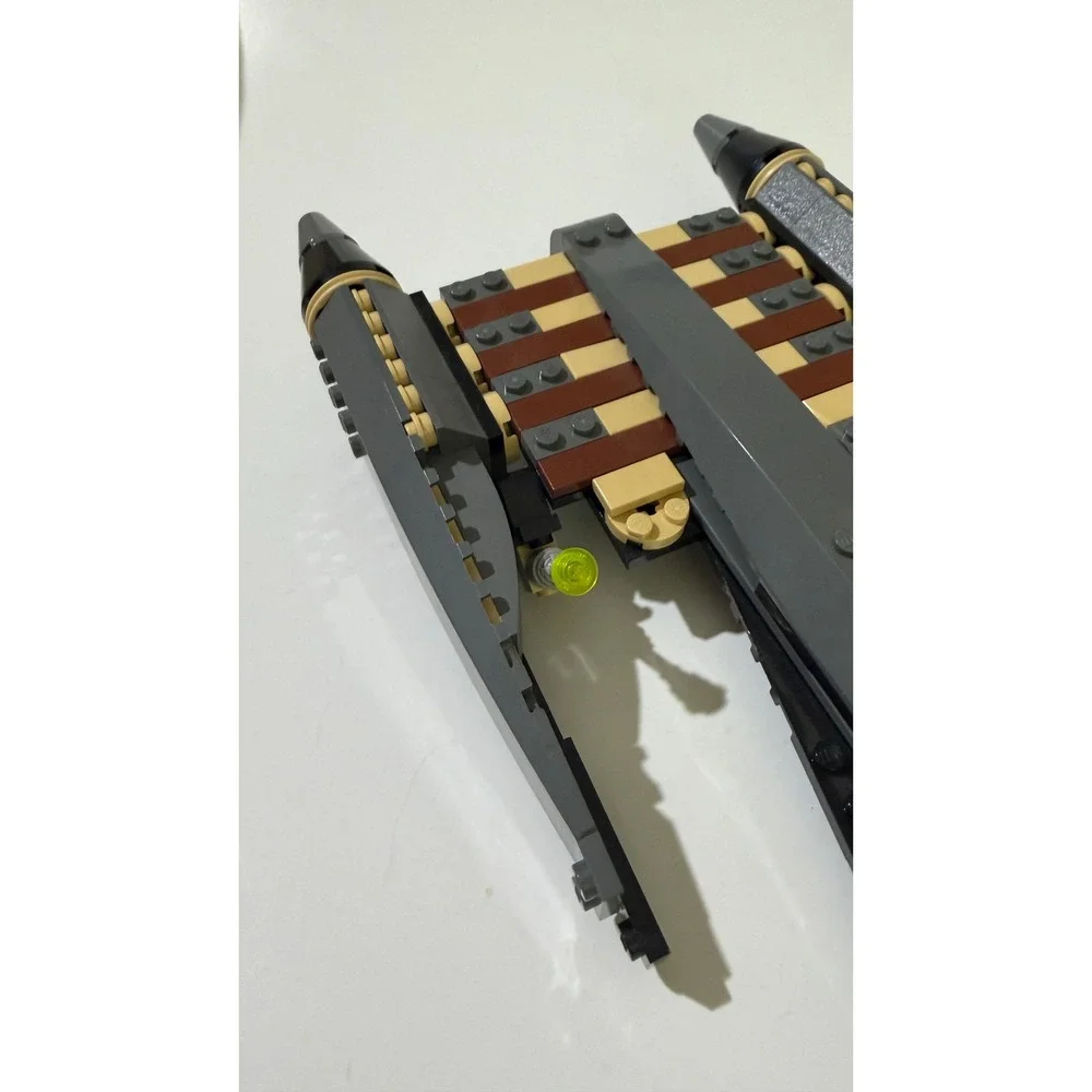 LEGO Star Wars: General Grievous Starfighter 7656 missing parts